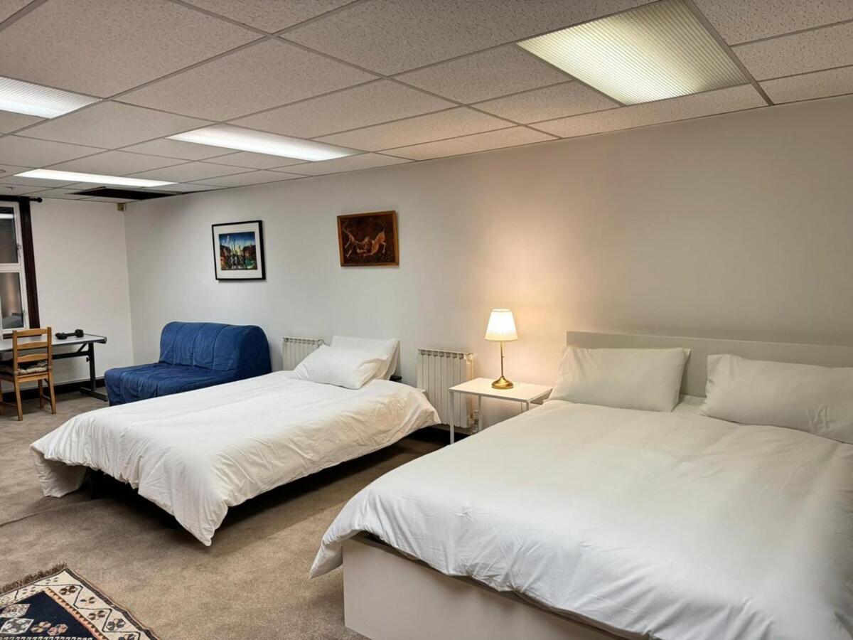 London Stockwell Station Apartment Room photo